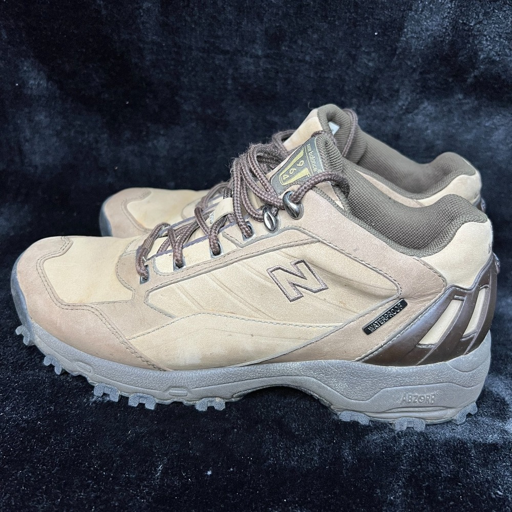 New Balance 964 WW964BR Womens 9.5 B Hiking Shoes Beige Leather Low Top Sneaker